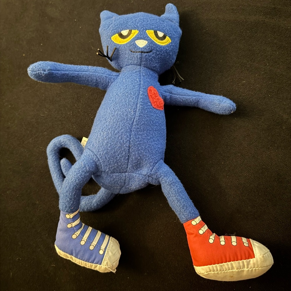 Pete the Cat Plush Doll 14” Collectible Toy by James Dean Red & Blue Shoes 2010